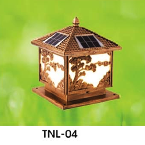 HF - TNL - 04: Đèn đầu trụ NLMT - KT: Mái 250mm x 250mm - Đế 250mm x 250mm x H330mm - Đèn LED 3 W, ánh sáng đổi 3 màu + Đèn E27 x1