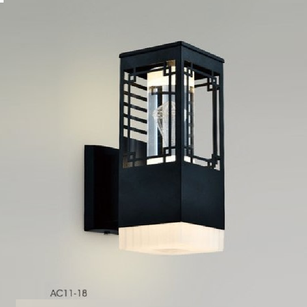 AC 11-18: Đèn gắn tường ngoài trời LED - KT: 150mmx150mm x H230mm - Đèn LED 14W ánh sáng vàng 3000K
