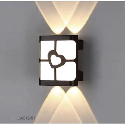 AC 42-51: Đèn gắn tường LED - KT: L110mm x H130mm - Đèn LED 7W đổi 3 màu