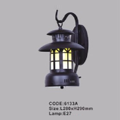 CODE: 6133A: Đèn gắn tường ngoài trời - KT: L200mm x H290mm - Đèn E27 x 1 bóng