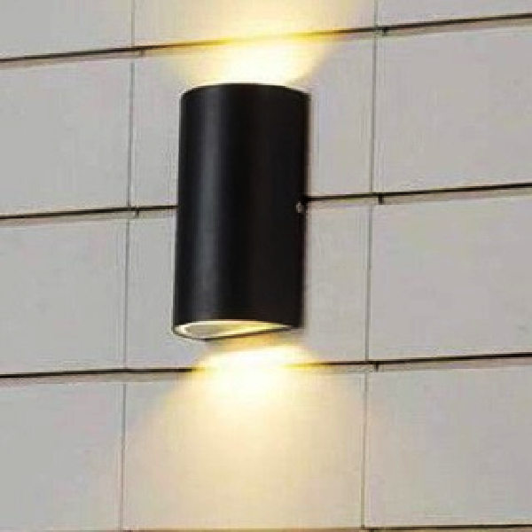 LH - VNT - 662: Đèn gắn tường ngoài trời - KT: W90mm x H160mm - Đèn LED