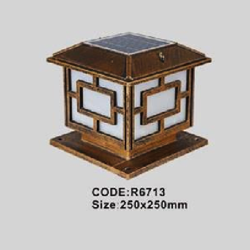 CODE: R 6713: Đèn gắn đầu trụ NLMT - KT: L250mm x H250mm - Đèn LED