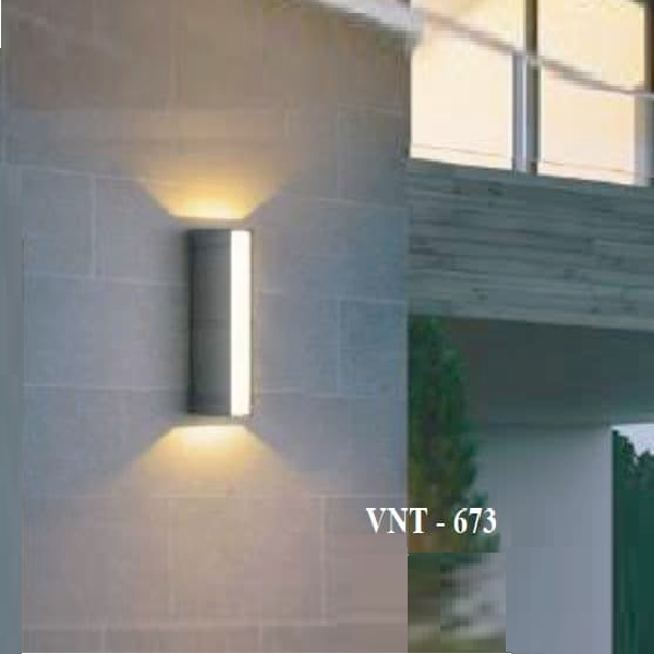 LH - VNT - 673: Đèn gắn tường ngoài trời - KT: W60mm x H220mm - Đèn LED