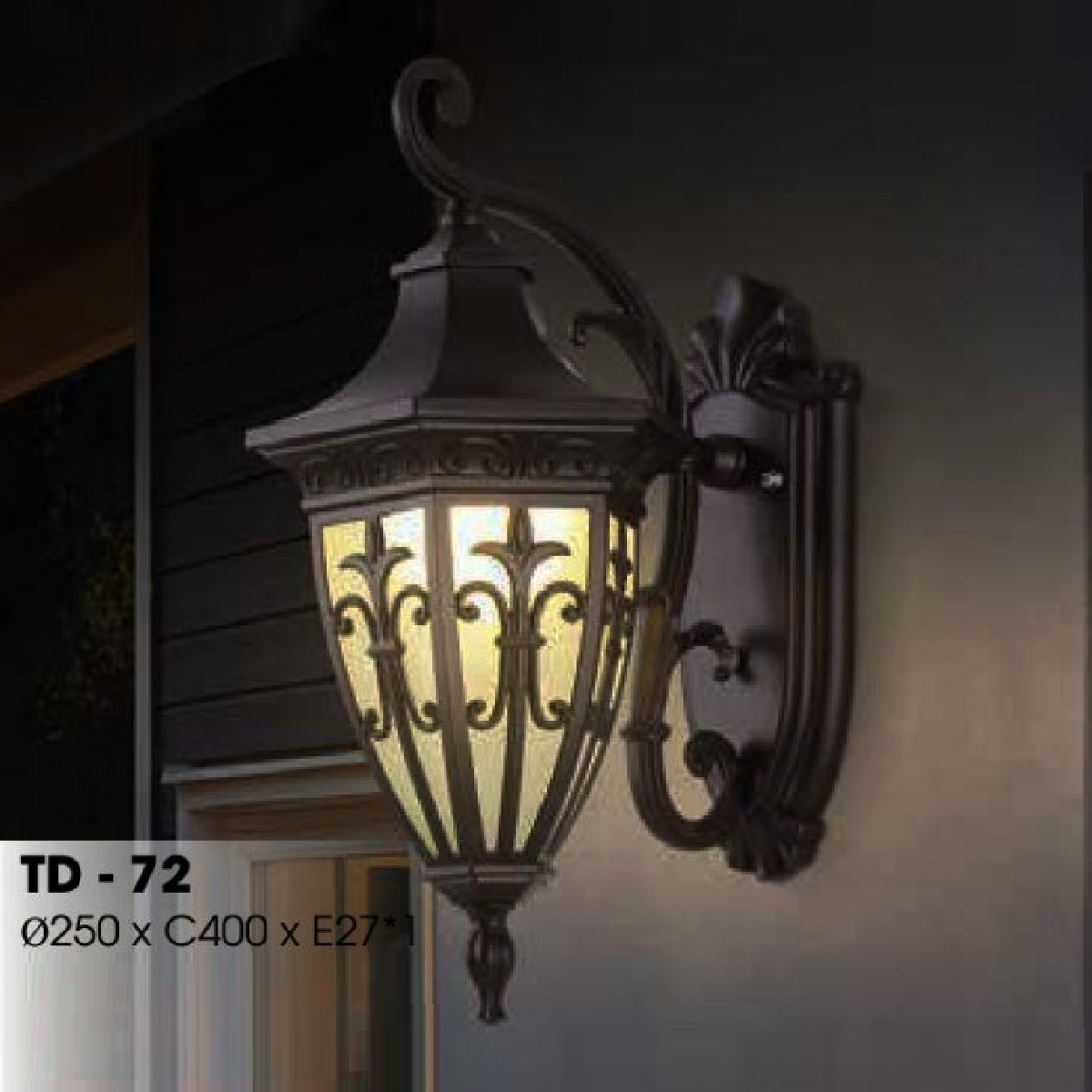 TD - 72: Đèn gắn tường ngoài trời - KT: Ø250mm x H400mm - Bóng đèn E27 x 1 bóng