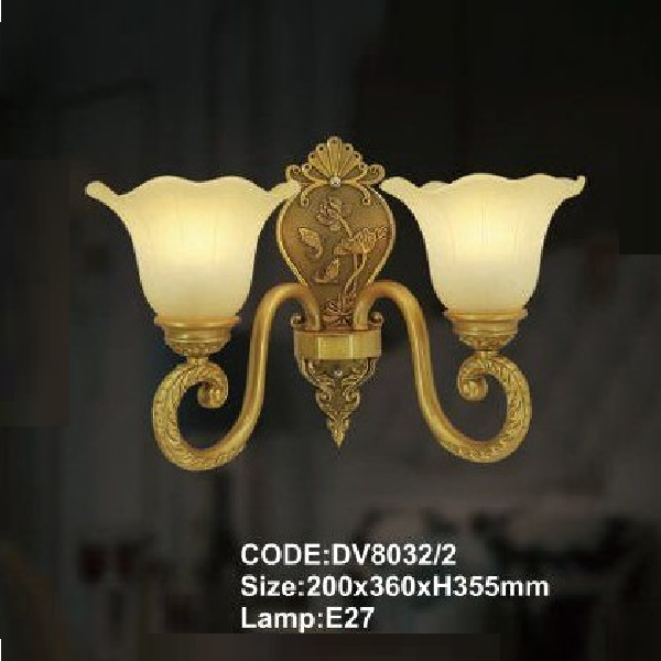 CODE: DV8032/2: Đèn gắn tường đôi - KT: 200mm x 360mm x H355mm - Bóng đèn E27 x 2