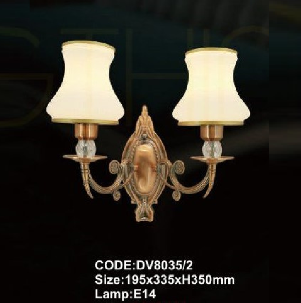 CODE: DV8035/2: Đèn gắn tường đôi - KT: 195mm x 335mm x H350mm - Bóng đèn E27 x 2