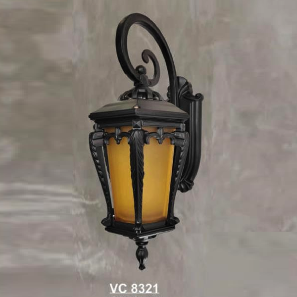 SN - VC 8321: Đèn gắn tường ngoài trời - KT: Ø180mm x H480mm - Bóng đèn E27 x 1