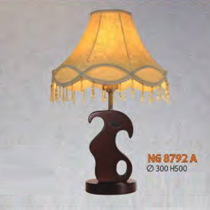 NG 8792A: Đèn đầu giường chao vải - KT: Ø300mm x H500- Bóng đèn E27 x 1 bóng