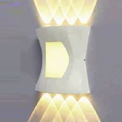 EU - CN - 389: Đèn gắn tường LED - KT: L200mm x W750mm x H200mm - Đèn LED  1W x 8 + 4W ánh sáng vàng