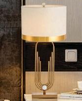 AU  - DB 6618: Đèn bàn, KT: L600mm*H700mm - Đèn E27*1 bóng 