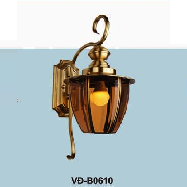 AN - VĐ - B0610: Đèn gắn tường ngoài trời đồng - KT: L200mm x H380mm - Bóng đèn E27 x 1 bóng