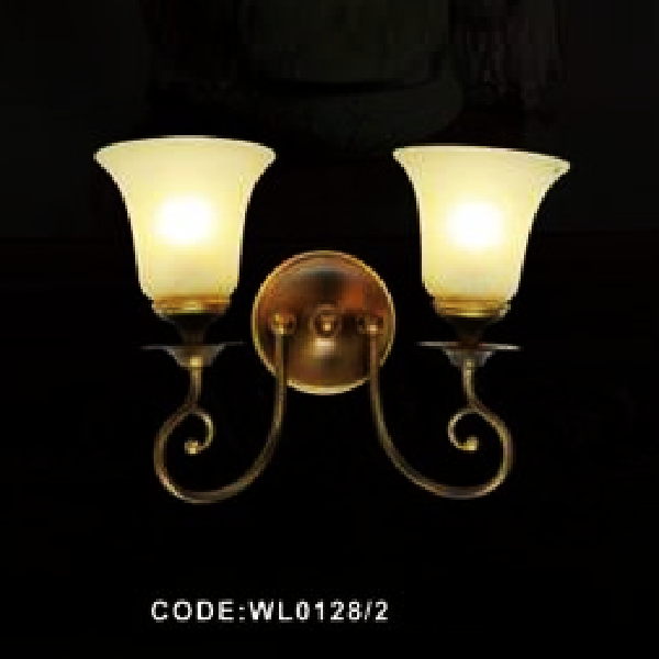CODE: WL0128/2: Đèn gắn tường đôi, chao thủy tinh - KT: Ø440mm x H320mm - W210mm - Đèn E27 x 2 bóng