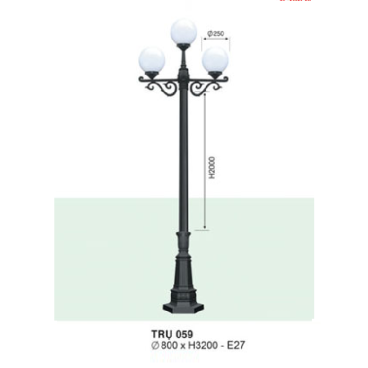 TRỤ 059: Đèn trụ sân vườn chất liệu hợp kim, chao nhựa 3 bóng