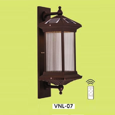 HF - VNL - 07: Đèn gắn tường ngoài trời NLMT - KT: L200mm x H570mm - Đèn LED 7W, ánh sáng đổi 3 màu + E27