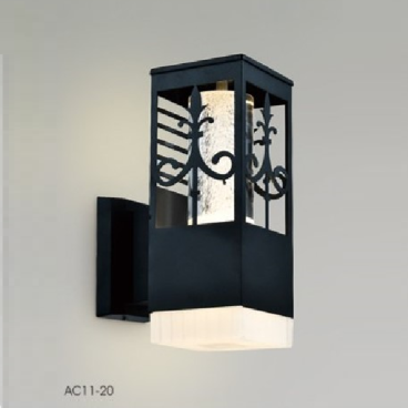 AC 11-20: Đèn gắn tường ngoài trời LED - KT: 150mmx150mm x H230mm - Đèn LED 14W ánh sáng vàng 3000K