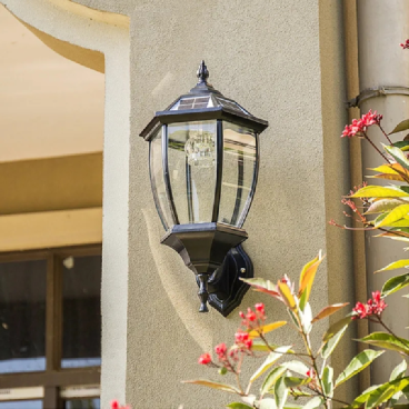 TD - 22-20: Đèn gắn tường ngoài trời NLMT - KT: Ø240mm x H460mm - Bóng đèn LED +  E27 x 1