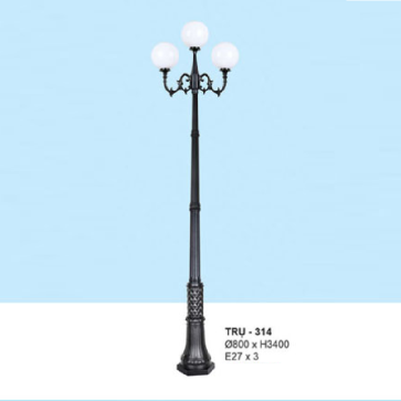 TRỤ  314: Đèn trụ sân vườn chất liệu hợp kim  chao quả bi nhựa 3 bóng