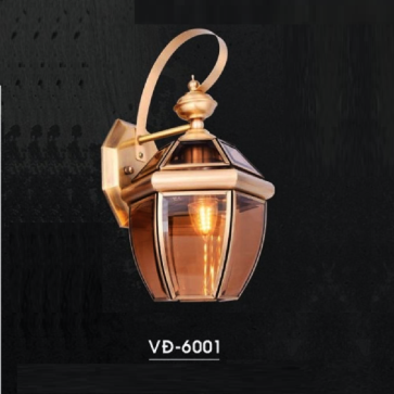 HF - VĐ - 6001: Đèn đồng gắn tường ngoài trời  - KT: L180 mm x W200mm x H330mm - Bóng đèn E27 x 1