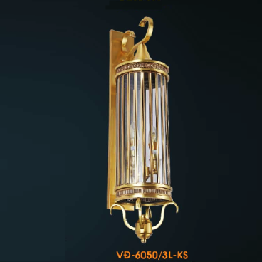 VE - VĐ - 6050/3L - KS: Đèn gắn tường ngoài trời đồng - KT: L170mm x W240mm x H750mm - Bóng đèn E14 x 3 bóng