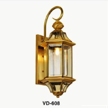 E - VD - 608: Đèn gắn tường ngoài trời đồng  - KT: L220mm x H580mm - Đèn chân E27 x 1 bóng