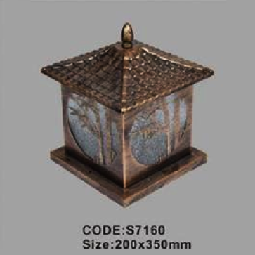 CODE: S 7160: Đèn gắn đầu trụ - KT: L200mm x H350mm - Bóng đèn E27 x 1