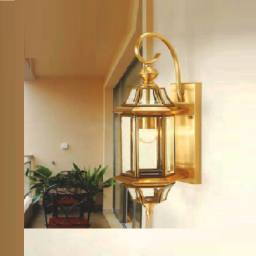 VD - 680: Đèn gắn tường ngoài trời xi mạ đồng - KT: W180mm x H430mm - Bóng đèn E27 x 1