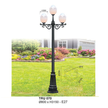 TRỤ 070: Đèn trụ sân vườn chất liệu hợp kim, chao nhựa 3 bóng