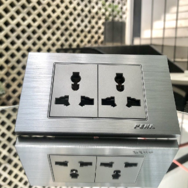 NOVA - AI06: Ổ cắm đôi đa năng 16A/250V
