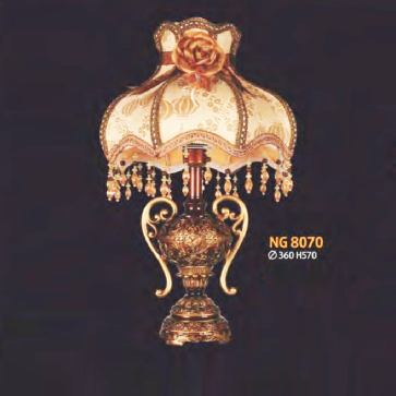 NG 8070: Đèn đầu giường chao vải, thân sứ - KT: Ø360mm x H570 - Bóng đèn E27 x 1 bóng