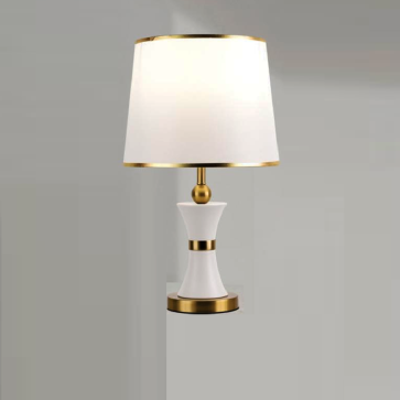 SN - B 8284: Đèn đặt tủ đầu giường/đèn bàn - KT: W300mm x H540mm - Bóng đèn E27 x 1 bóng