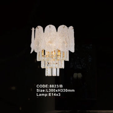 CODE: 8823/B: Đèn gắn tường Phale  - KT: L300mm x H330mm - Bóng đèn E14 x 3 bóng