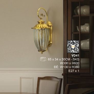 VD41: Đèn gắn tường đồng  - KT: W300mm x H600mm - Bóng đèn chân E27 x 1